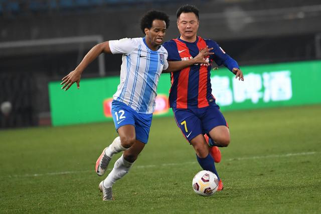 三外援球队夺冠=笑话OR悲哀?